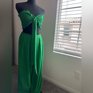 Green Crop Top and Pants Set Size S